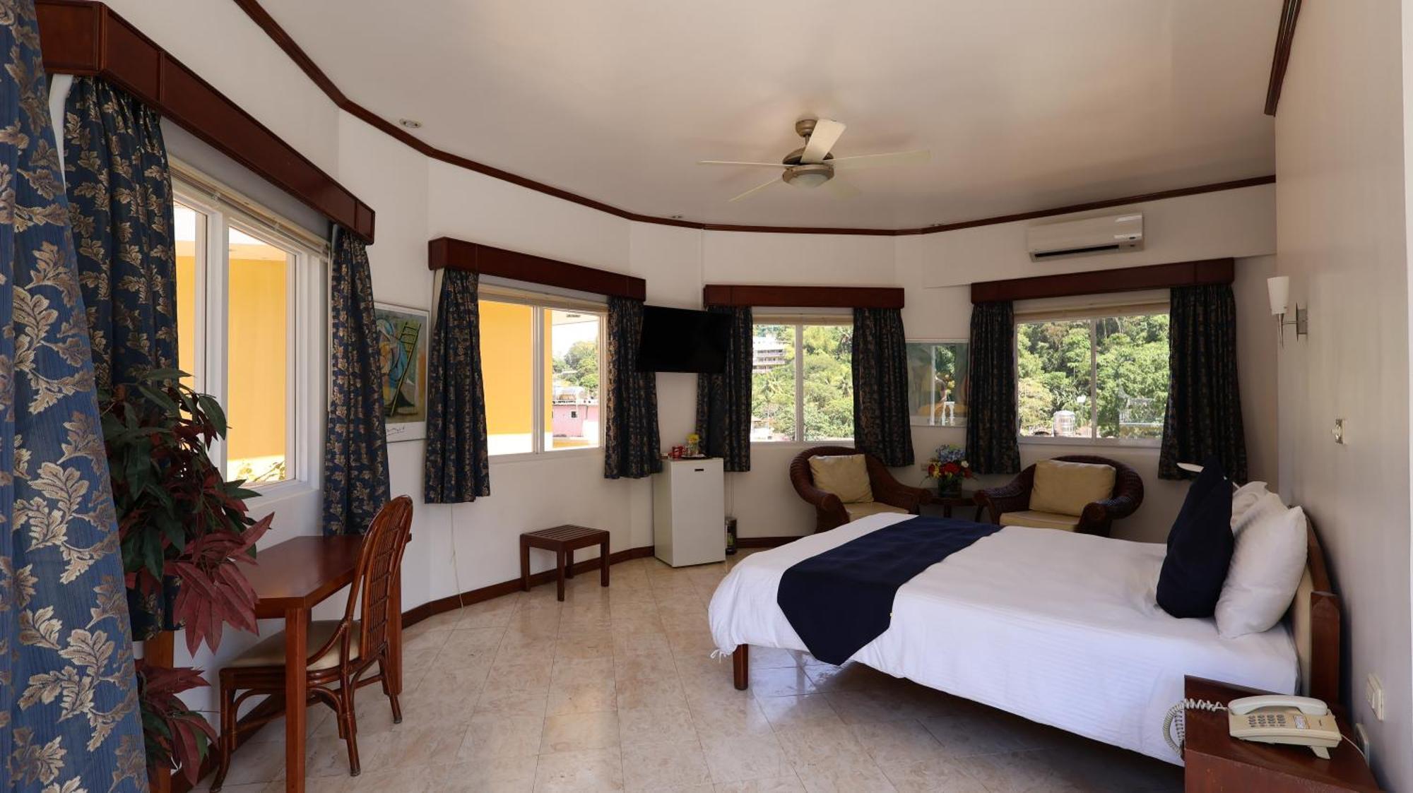 Mermaid Resort And Dive Center Puerto Galera Ngoại thất bức ảnh